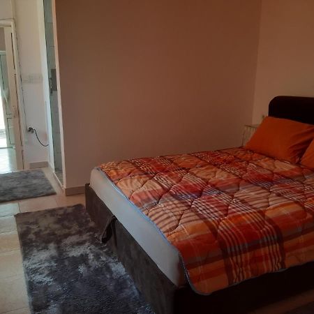 Guest'S House "Lindi&Roni" Διαμέρισμα Ούλτσιν Εξωτερικό φωτογραφία