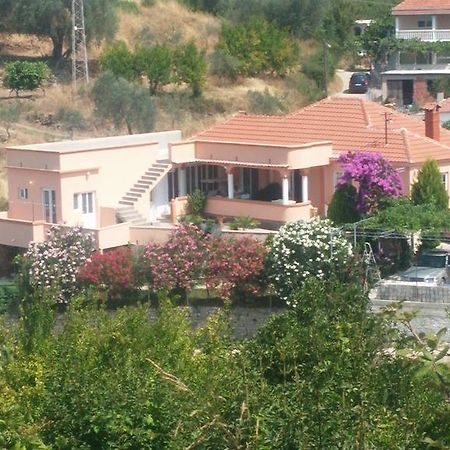 Guest'S House "Lindi&Roni" Διαμέρισμα Ούλτσιν Δωμάτιο φωτογραφία